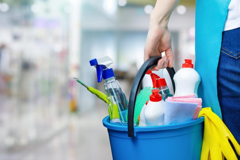 Conquer Clutter: Organizing Hacks for a Tidy Living Space